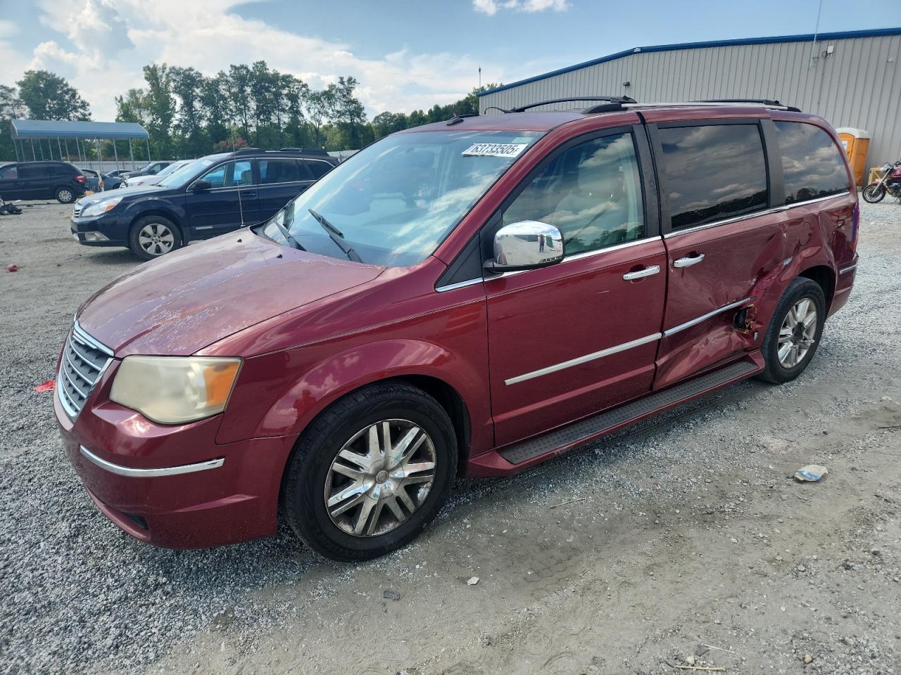 CHRYSLER TOWN & COUNTRY LIMITED