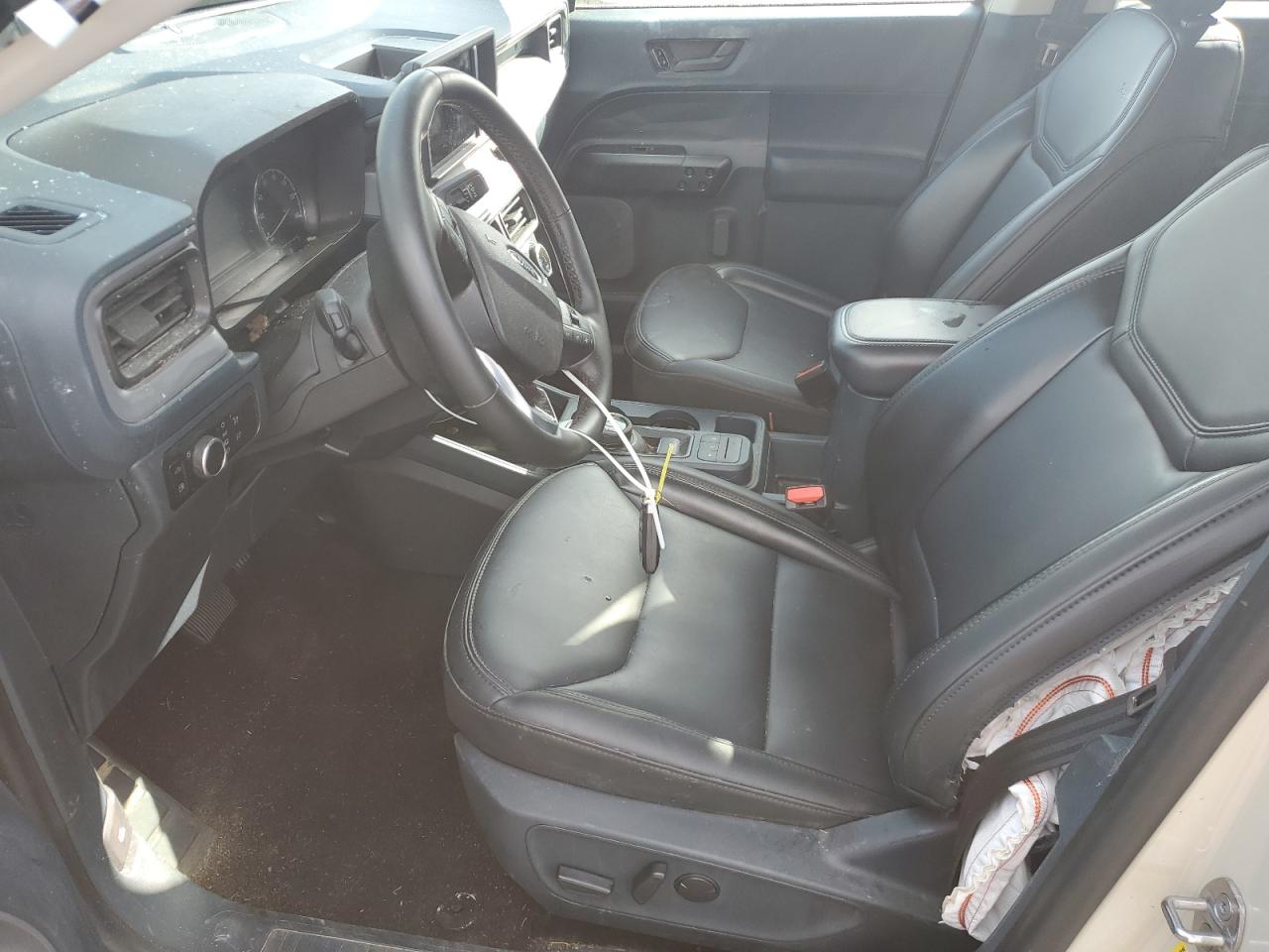 FORD MAVERICK LARIAT