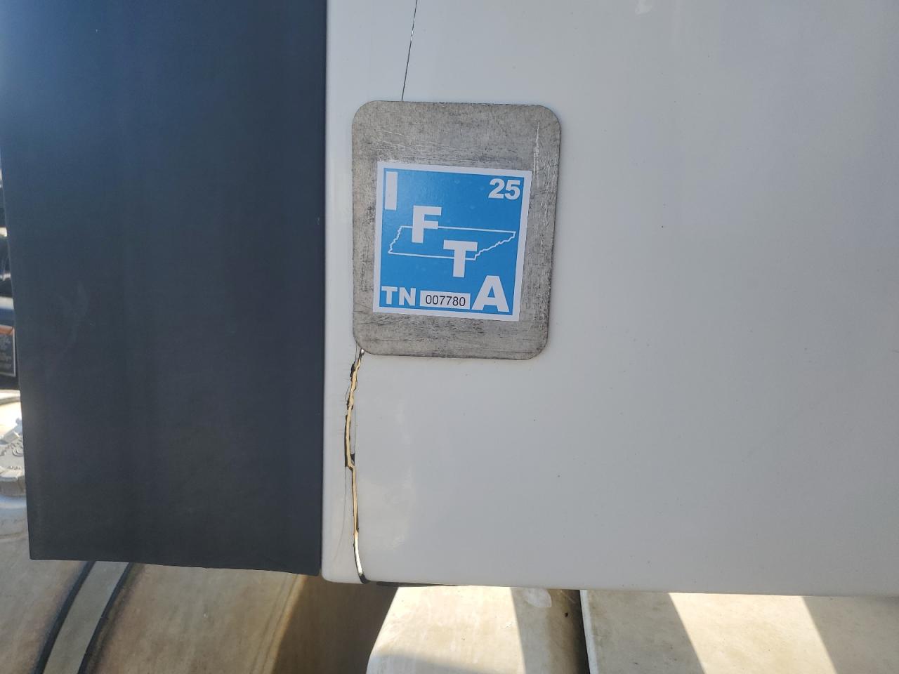 Lot #3246031183 2015 KENWORTH T680