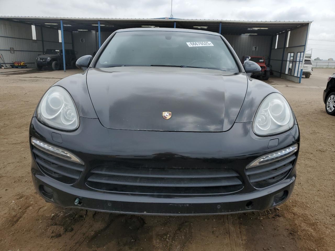 PORSCHE CAYENNE S HYBRID