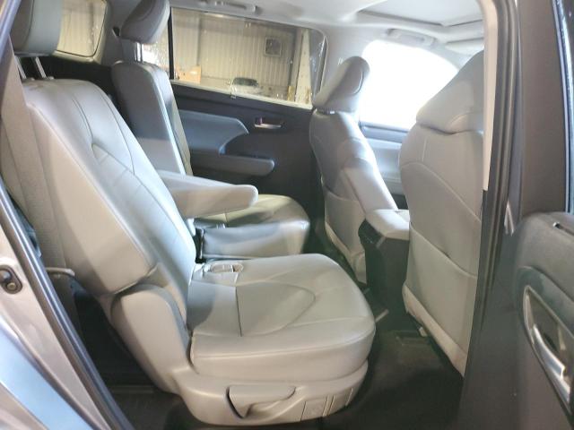 2024 TOYOTA HIGHLANDER LE - 5TDKDRAH9RS054039