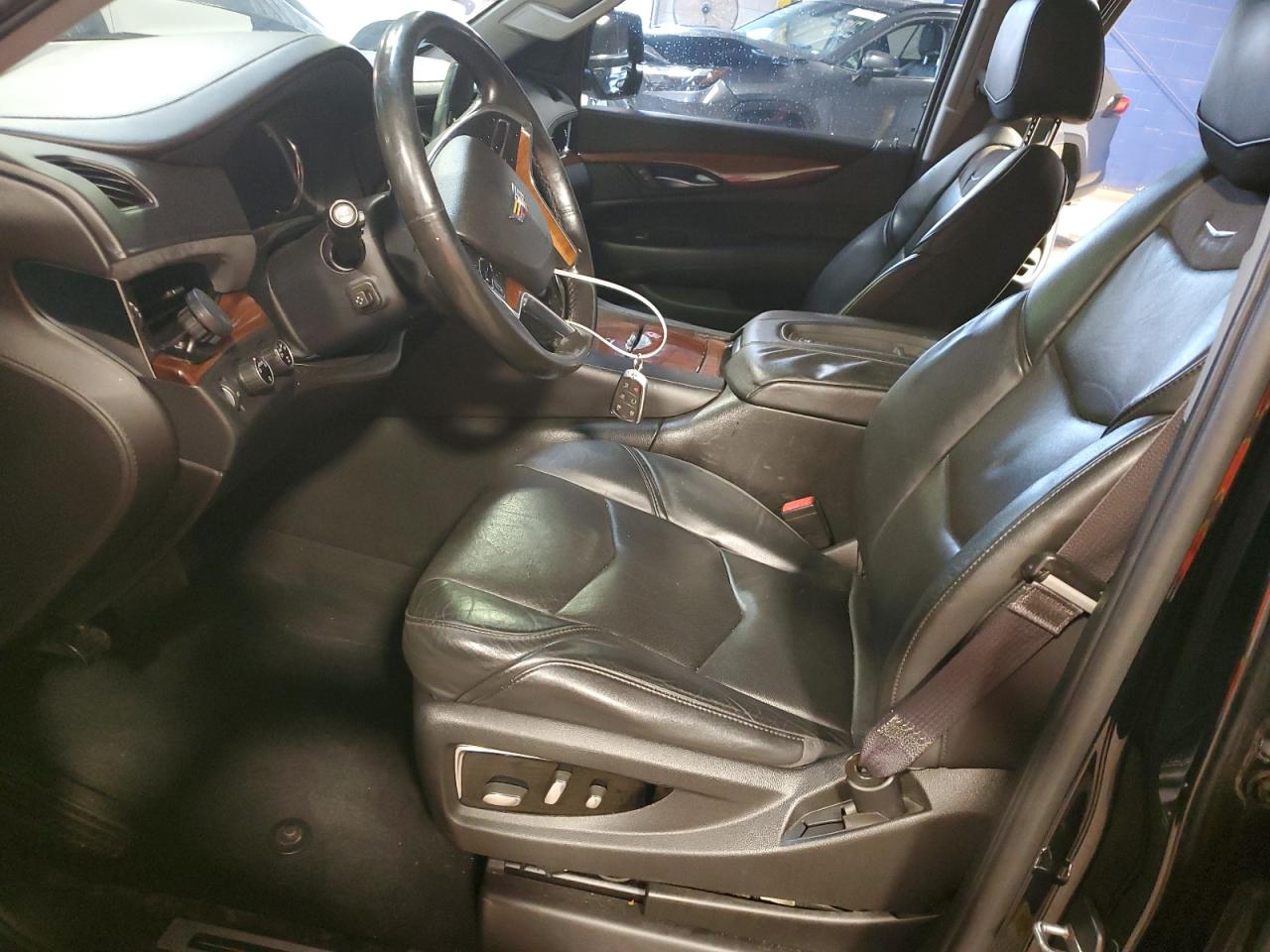 CADILLAC ESCALADE ESV