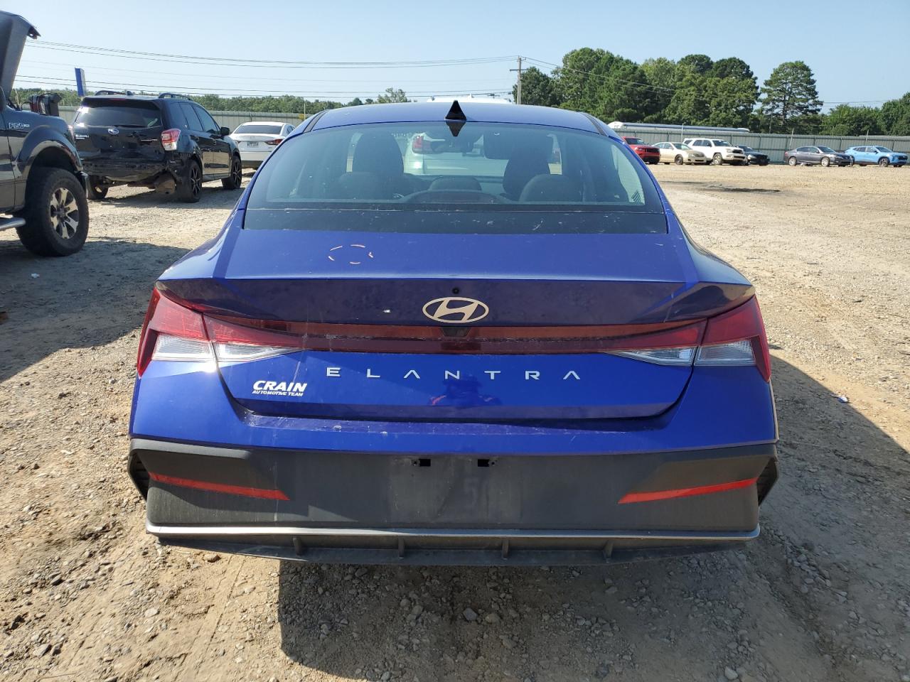 HYUNDAI ELANTRA SE