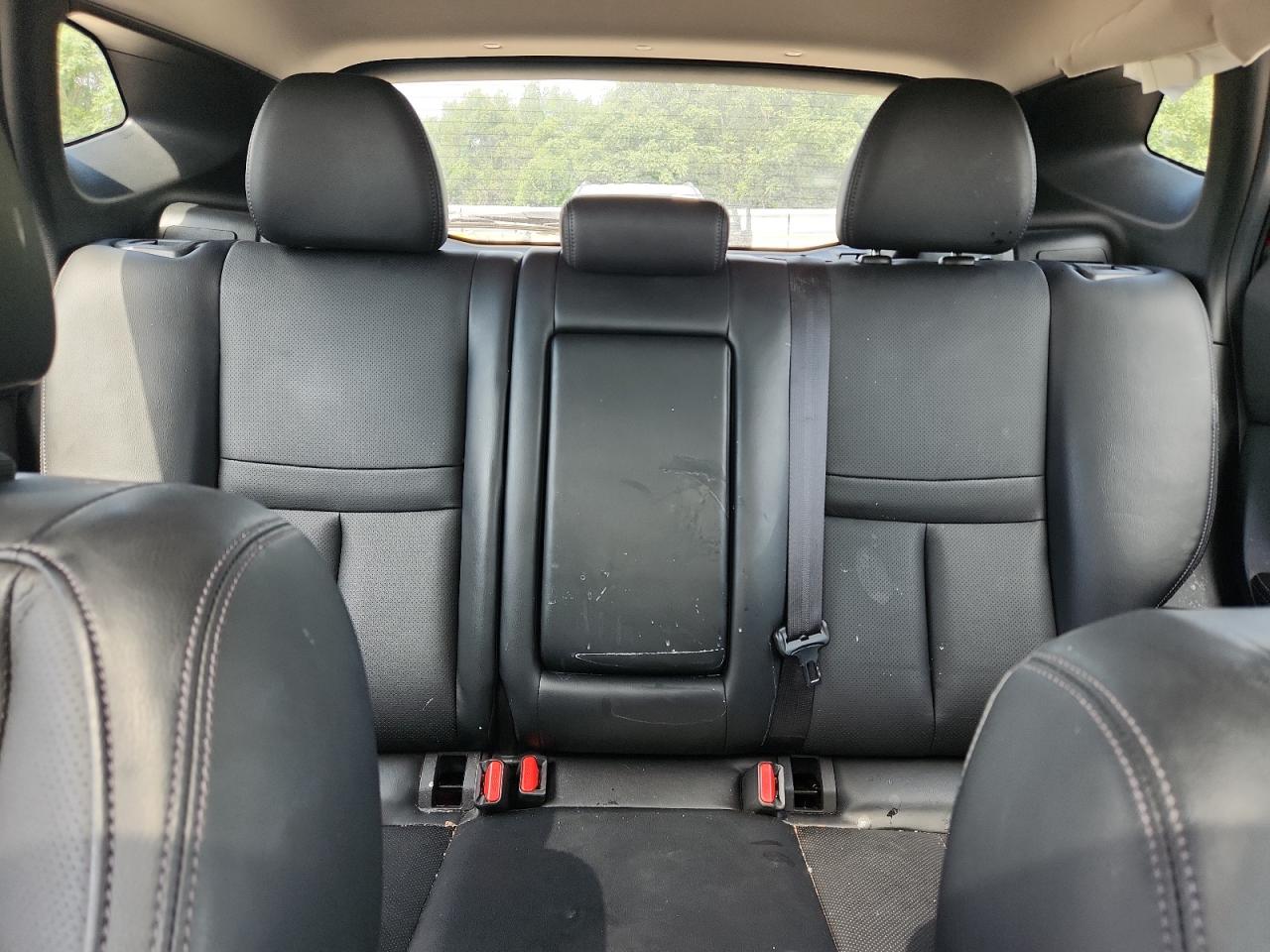 NISSAN ROGUE SPORT S