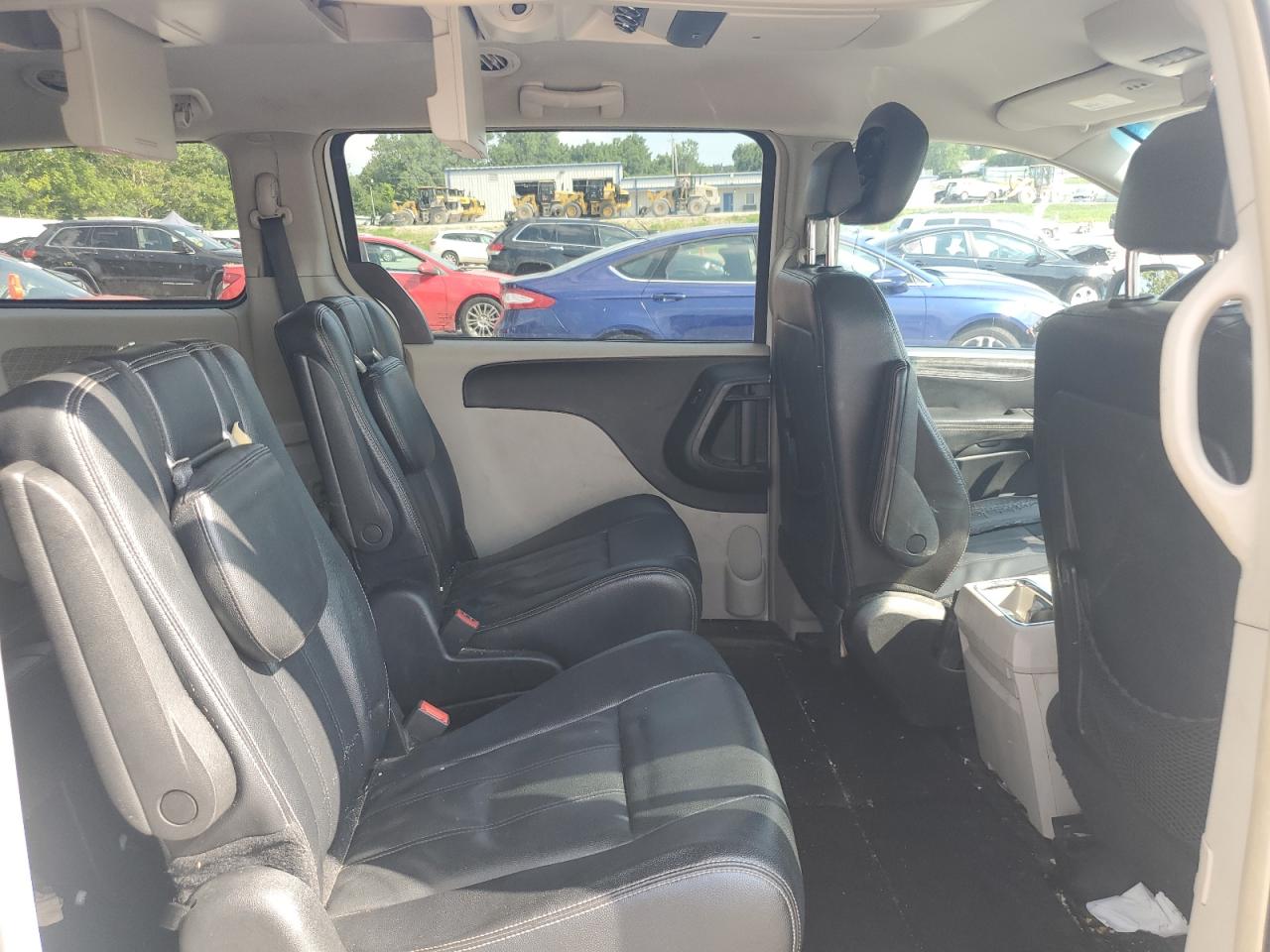 CHRYSLER TOWN & COUNTRY TOURING