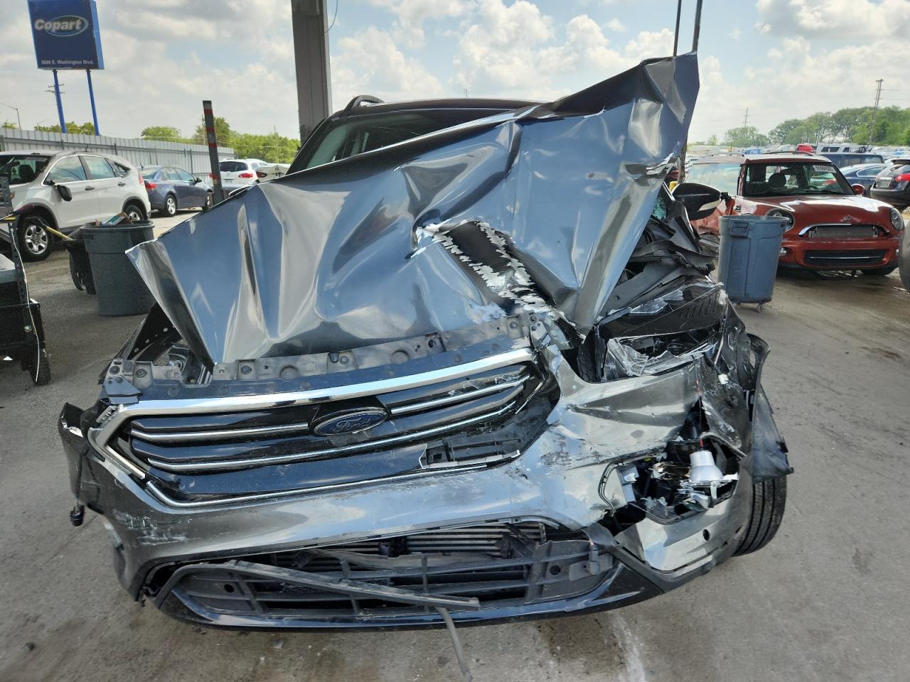 FORD ESCAPE TITANIUM