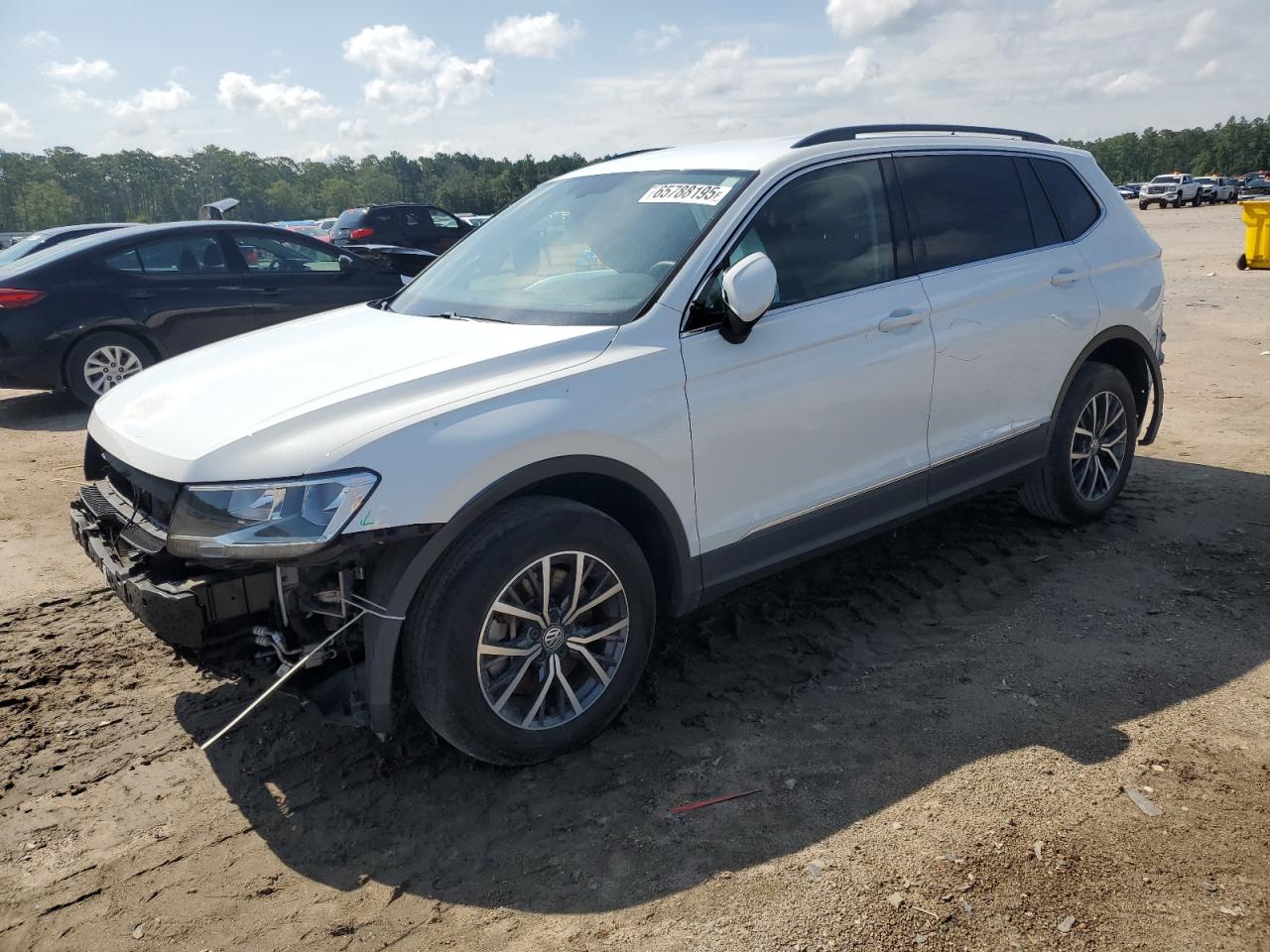 VOLKSWAGEN TIGUAN SE