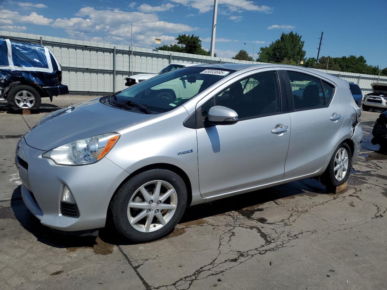 TOYOTA PRIUS C