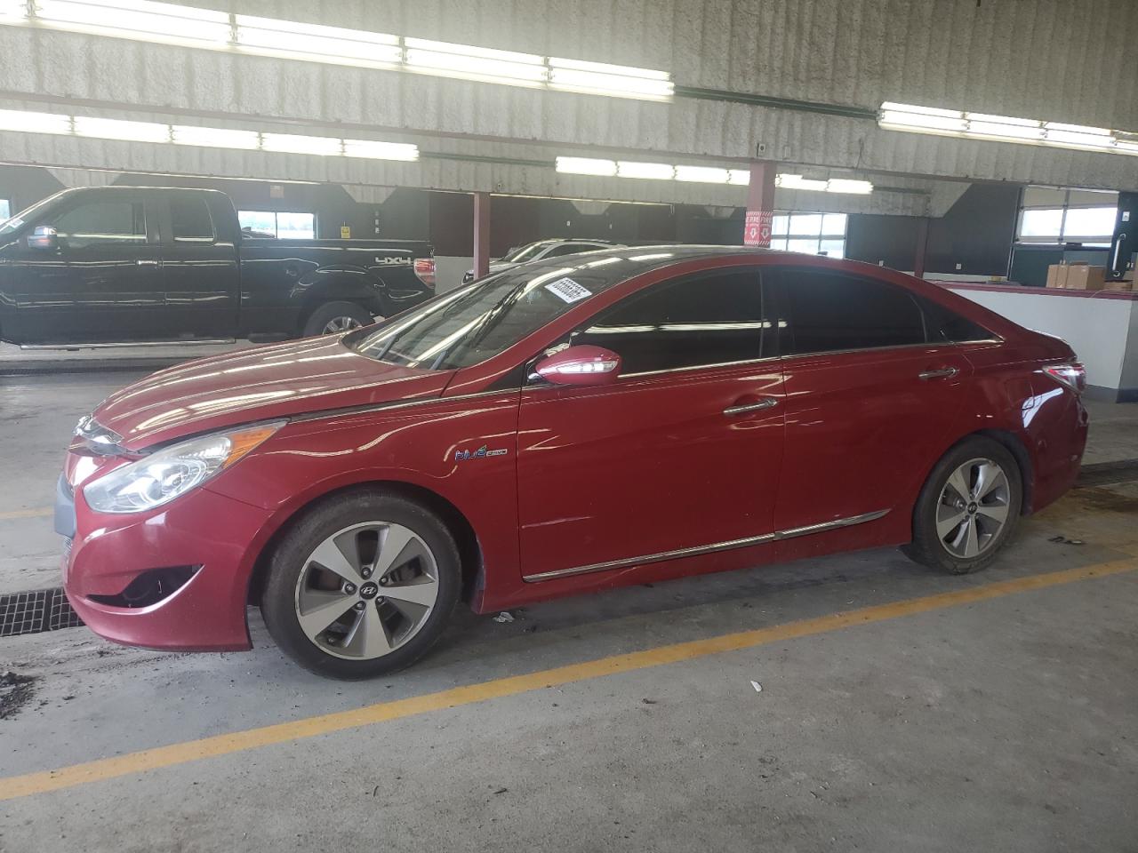 HYUNDAI SONATA HYBRID
