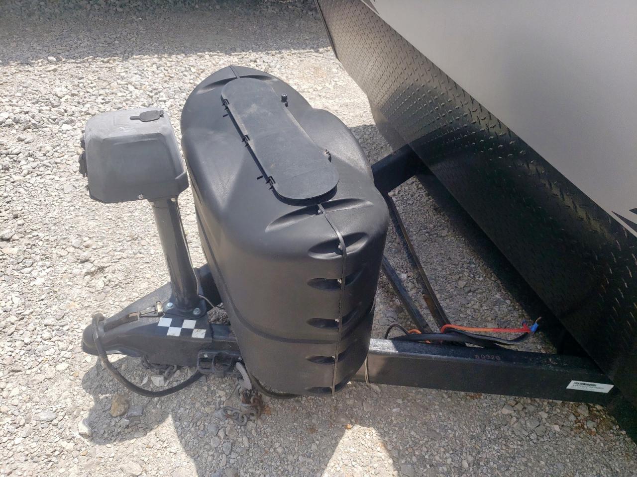 Lot #3269975995 2022 WILDWOOD GREY WOLF