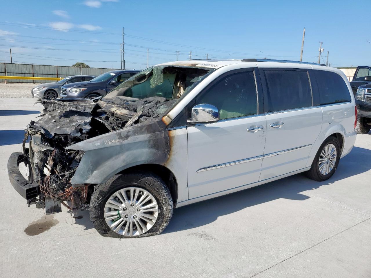 CHRYSLER TOWN & COUNTRY LIMITED