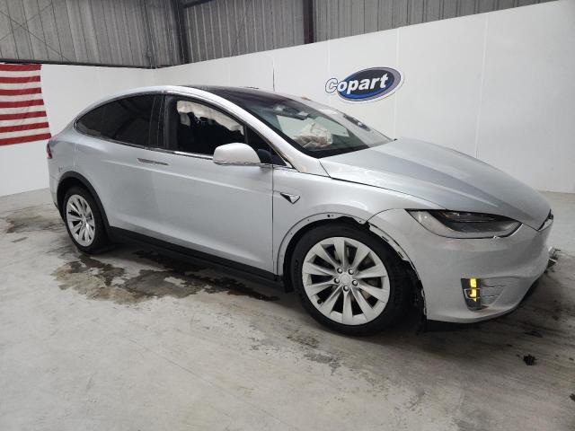 2017 TESLA MODEL X 5YJXCDE22HF049592