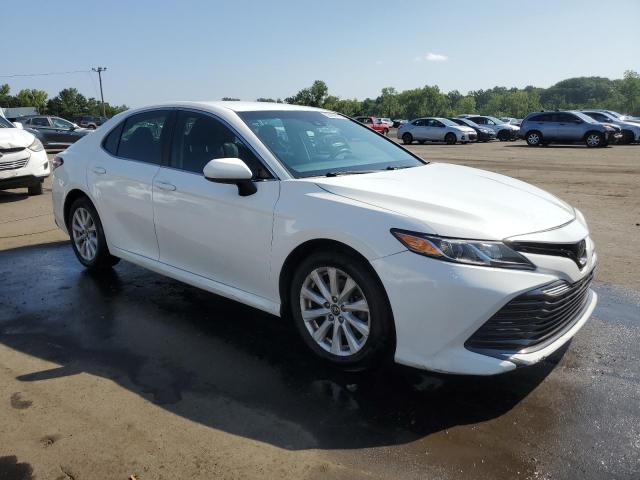 2018 TOYOTA CAMRY L - 4T1B11HK2JU609646