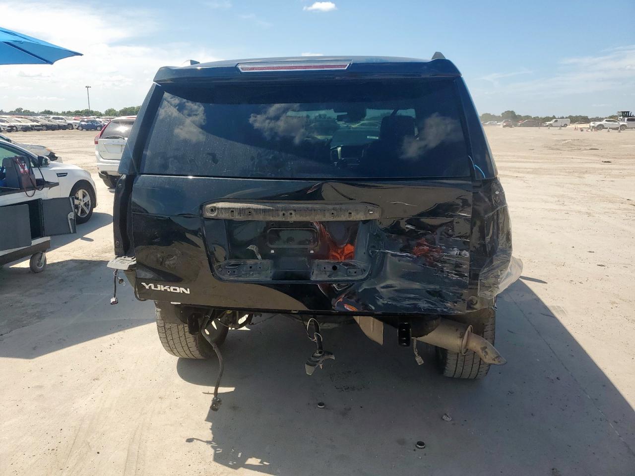 GMC YUKON DENALI