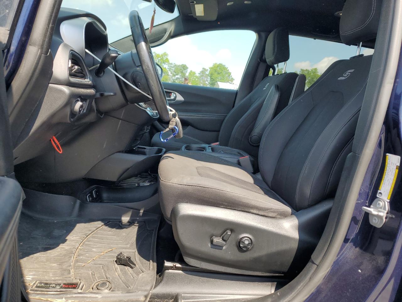 CHRYSLER PACIFICA TOURING PLUS