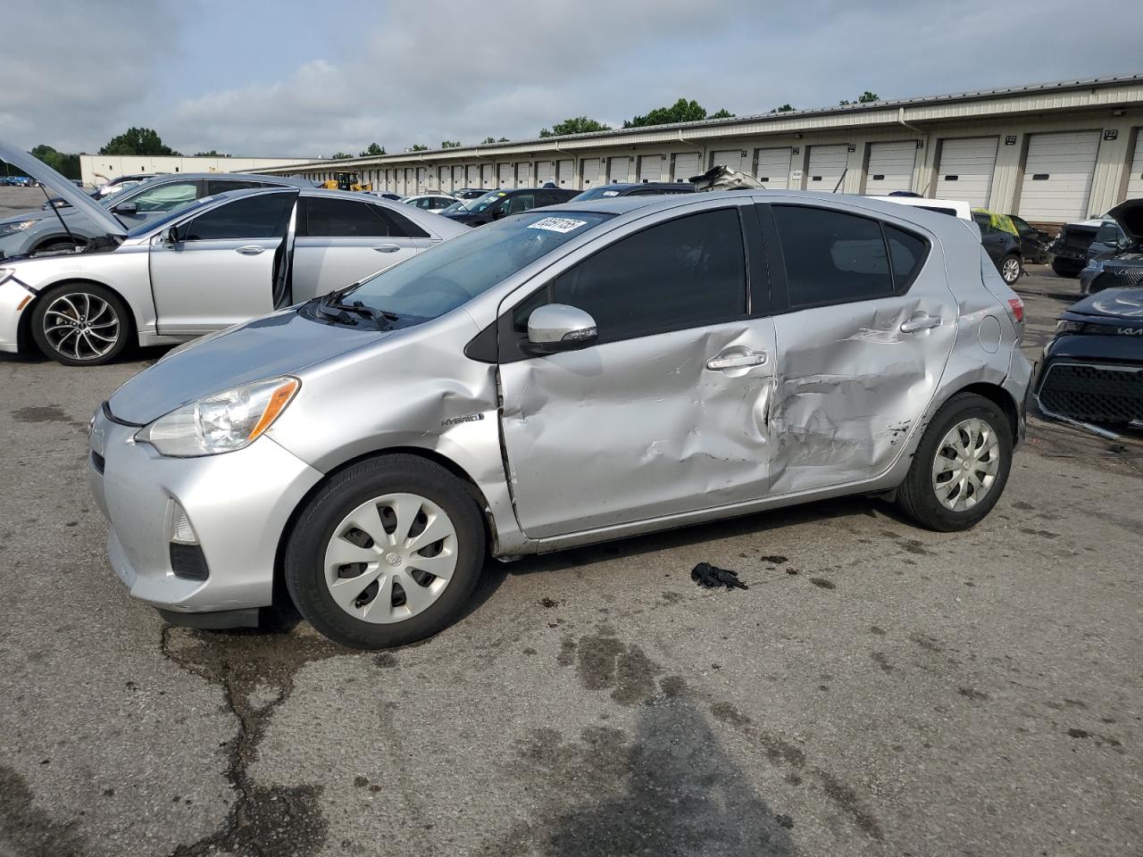 TOYOTA PRIUS C