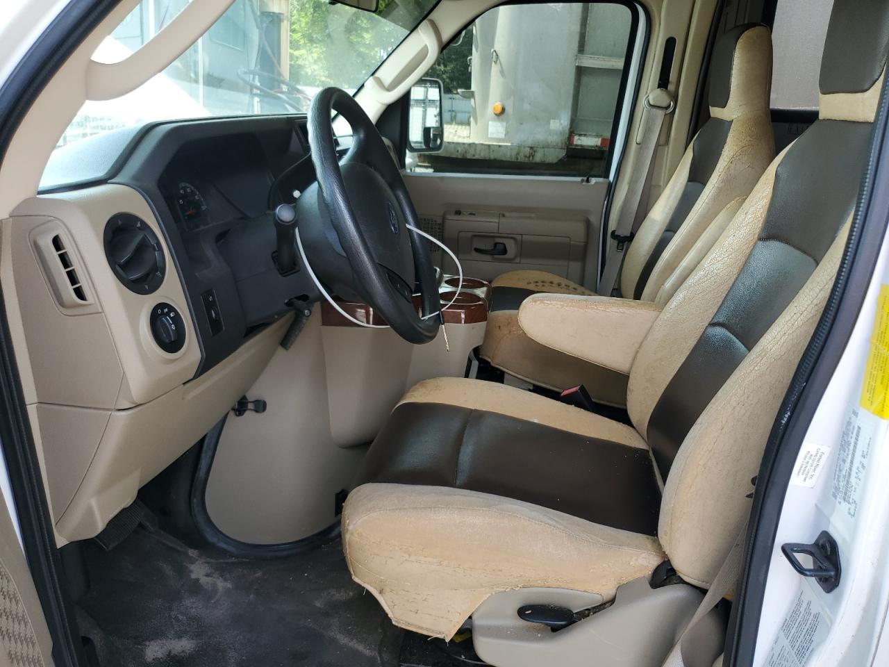 Lot #3265109877 2013 COACH LEPRECHAUN