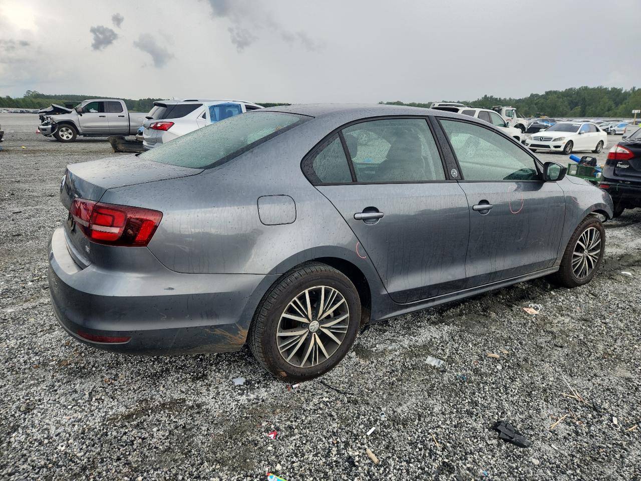 VOLKSWAGEN JETTA SE