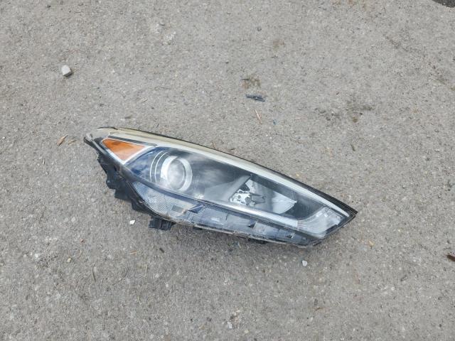 2018 HYUNDAI TUCSON SEL KM8J33A42JU668239