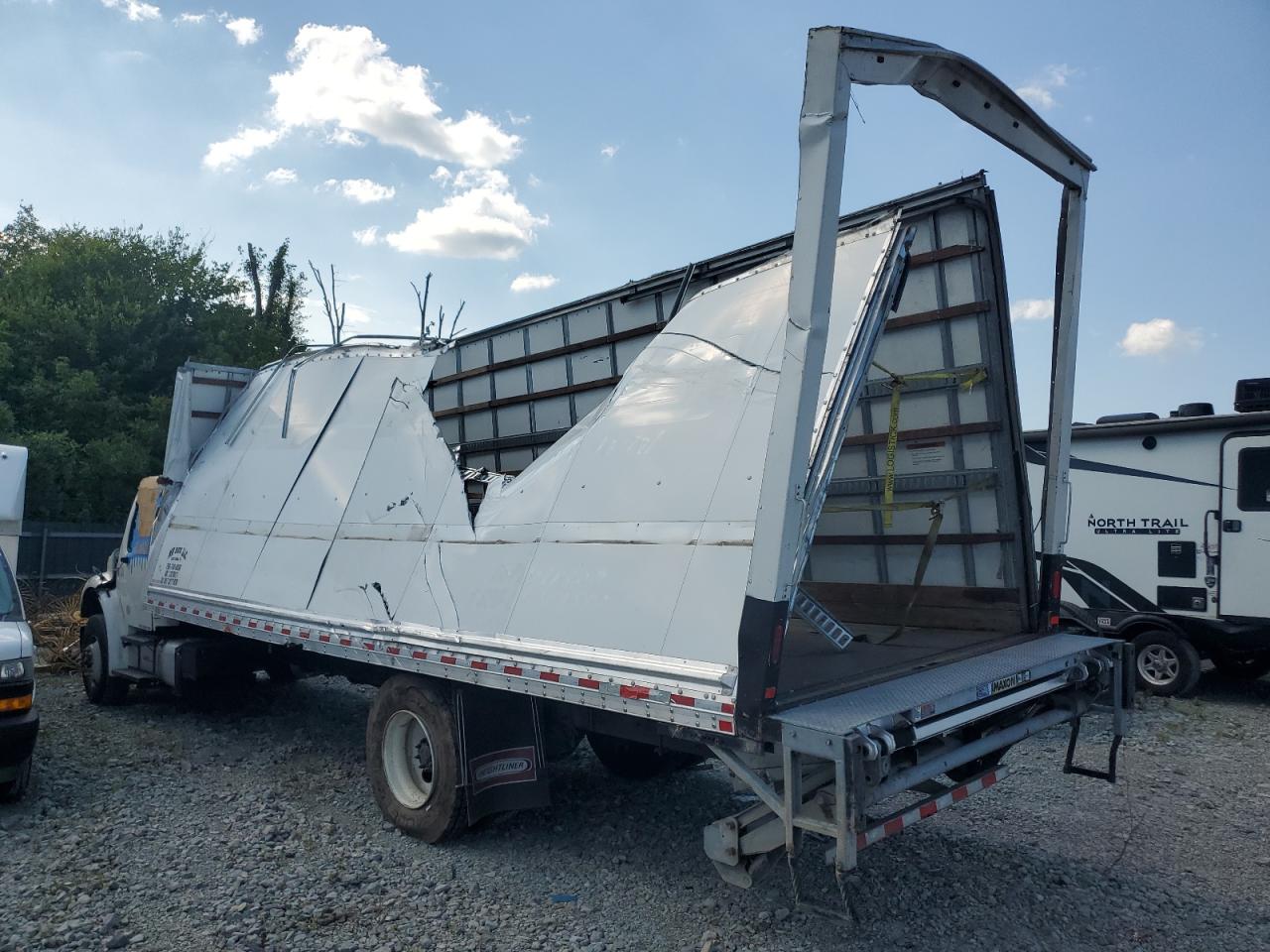 Lot #3304582451 2018 FREIGHTLINER M2 106 MED