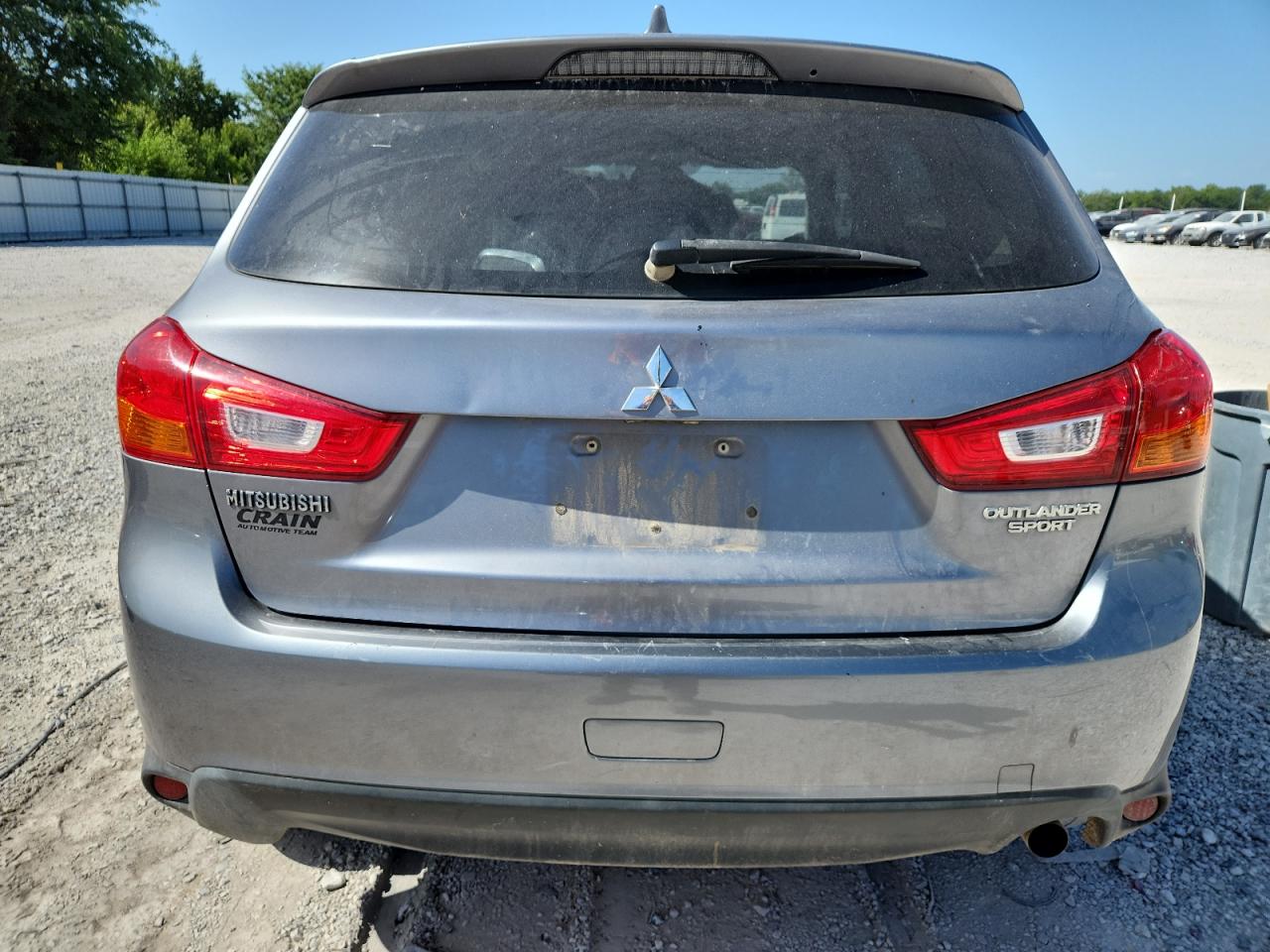MITSUBISHI OUTLANDER ES