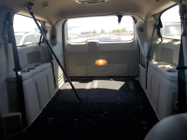 2015 CHRYSLER TOWN & COU 2C4RC1BG4FR673418