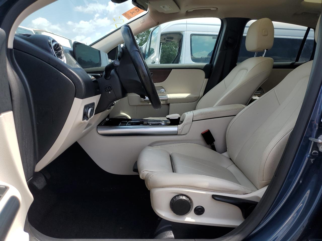 MERCEDES-BENZ GLA-CLASS 250 4MATIC