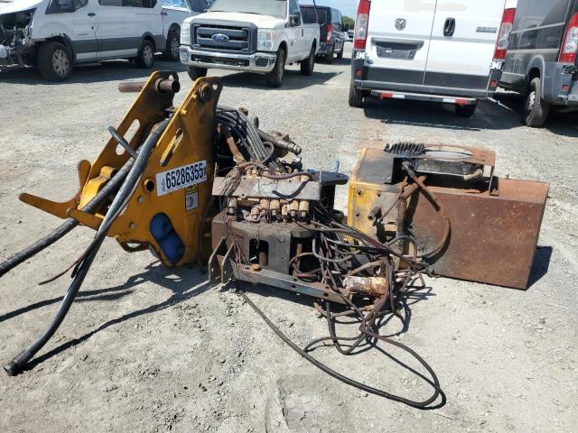 BOMFORD B81-81 2021 yellow   2326R04 photo #3