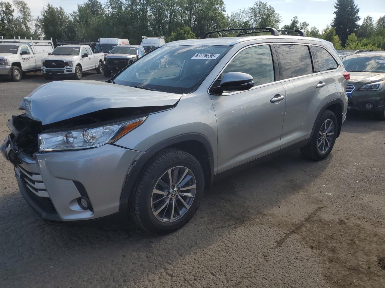 TOYOTA HIGHLANDER SE