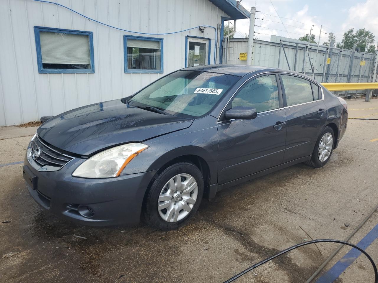 NISSAN ALTIMA BASE