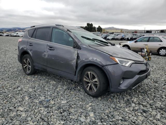2016 TOYOTA RAV4 XLE - 2T3RFREVXGW520162