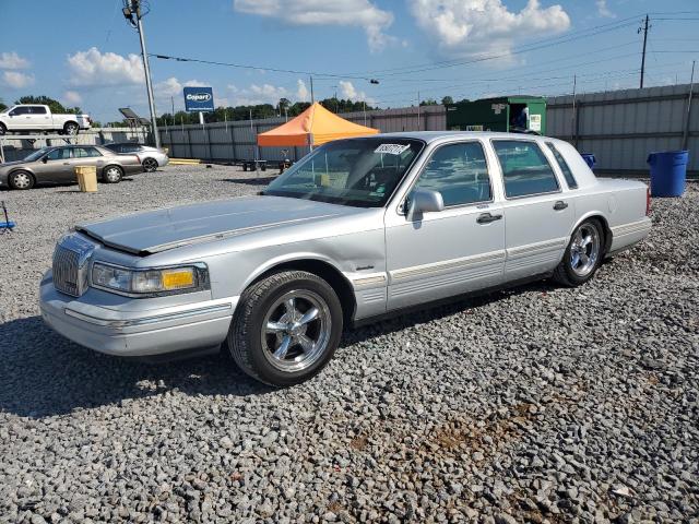 LINCOLN TOWN CAR E