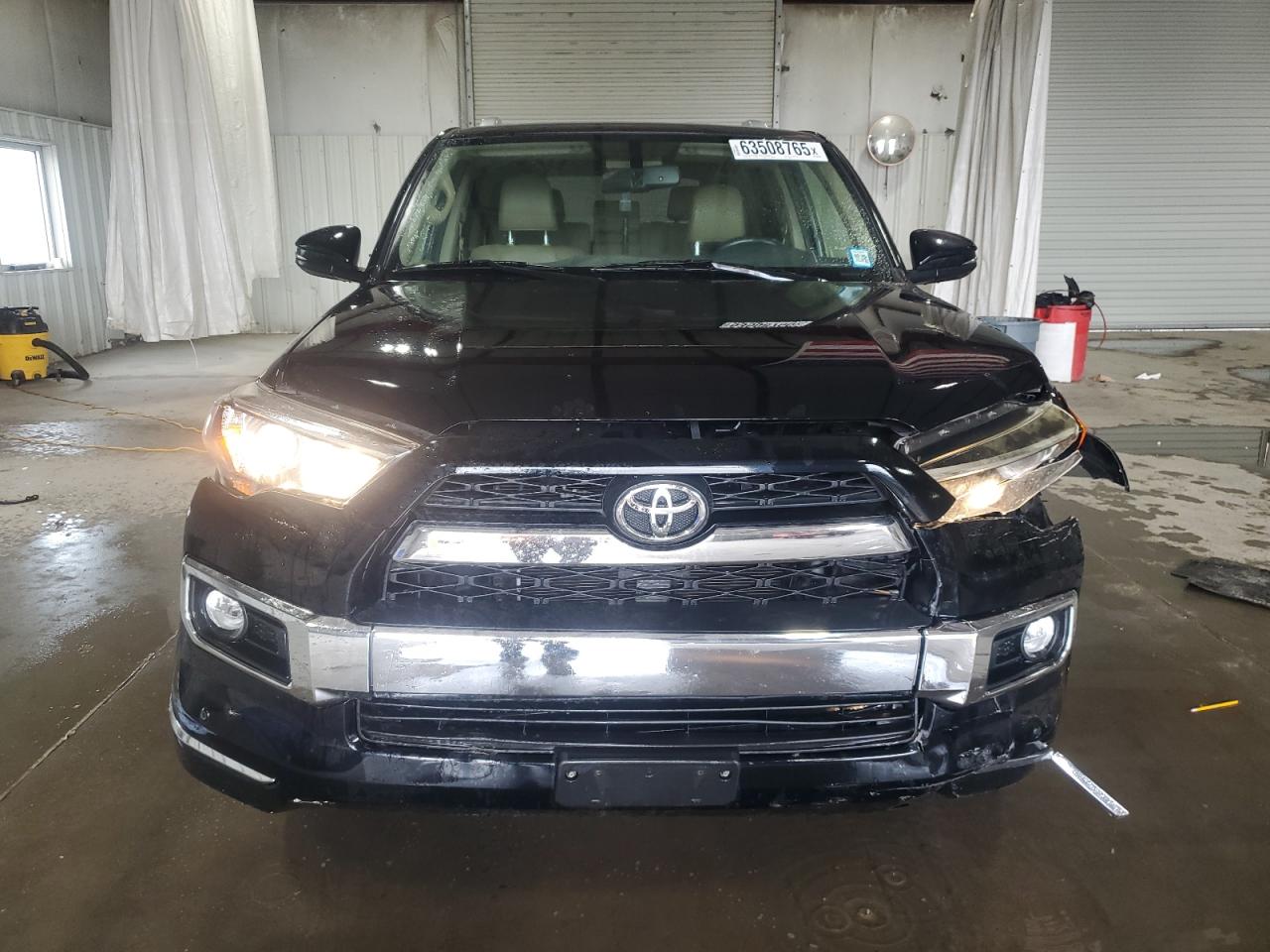 TOYOTA 4RUNNER SR5