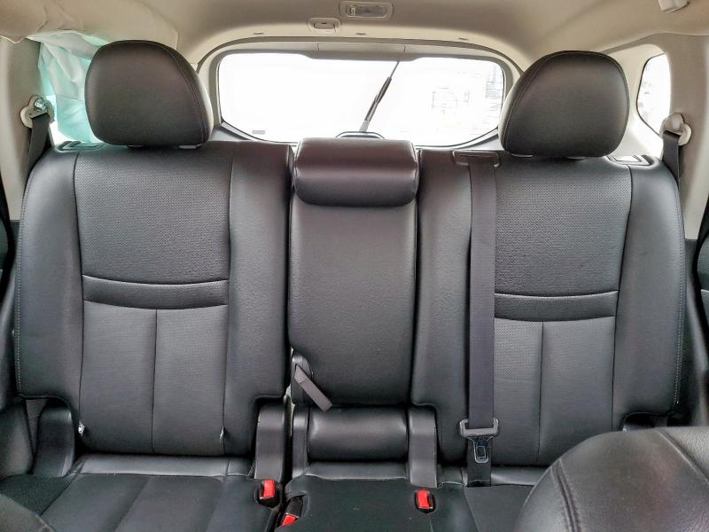 2017 NISSAN ROGUE S 5N1AT2MT9HC877555
