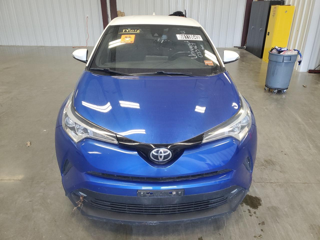 TOYOTA C-HR XLE