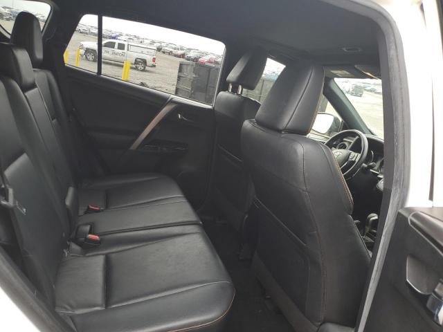 2016 TOYOTA RAV4 SE JTMJFREV2GJ071278