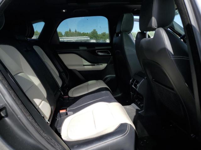 2017 JAGUAR F-PACE R - SADCL2BN2HA099679