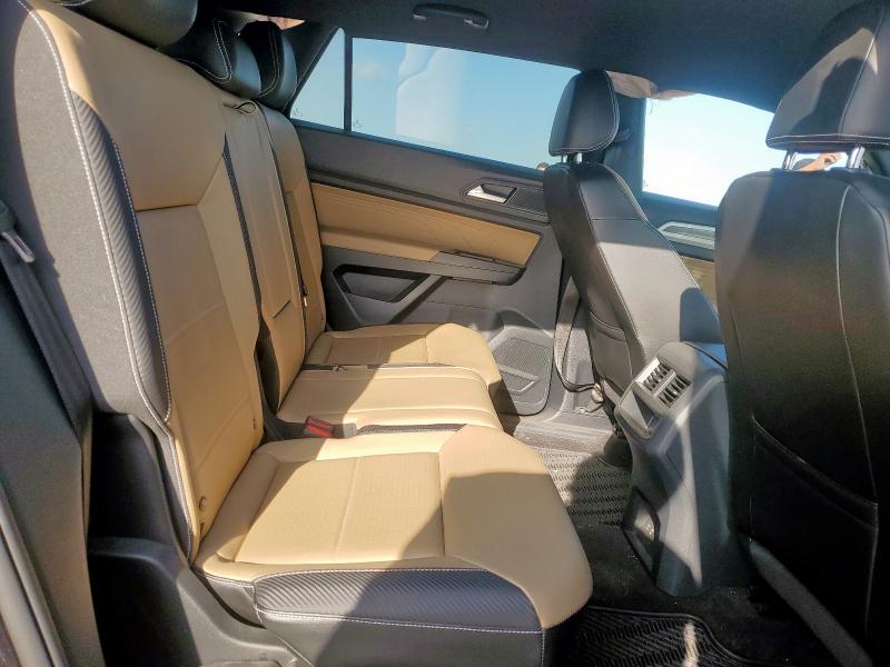 2022 VOLKSWAGEN ATLAS CROS 1V2HE2CA2NC223228