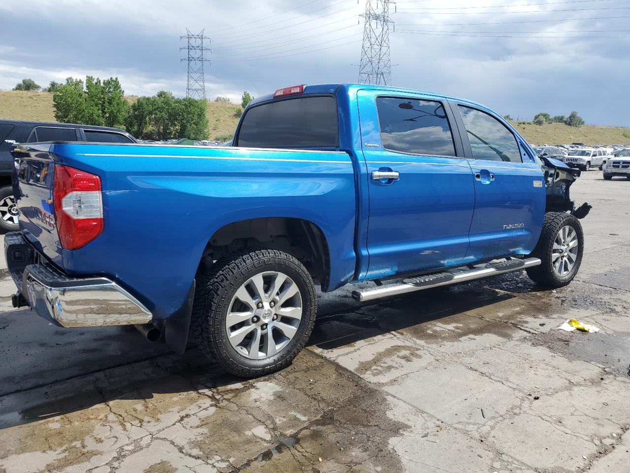 TOYOTA TUNDRA CREWMAX LIMITED