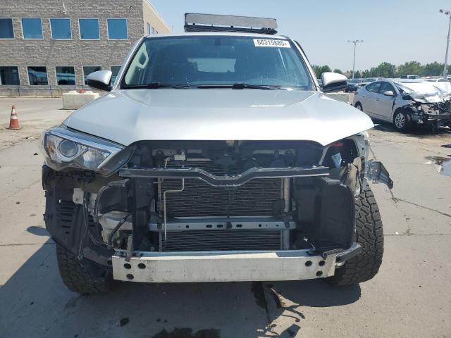 2018 TOYOTA 4RUNNER SR - JTEBU5JR1J5563596