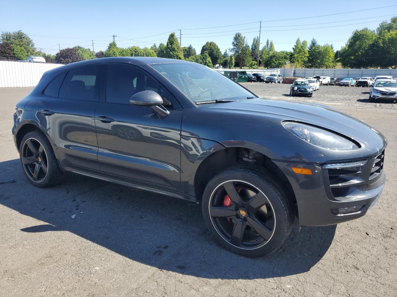 PORSCHE MACAN GTS