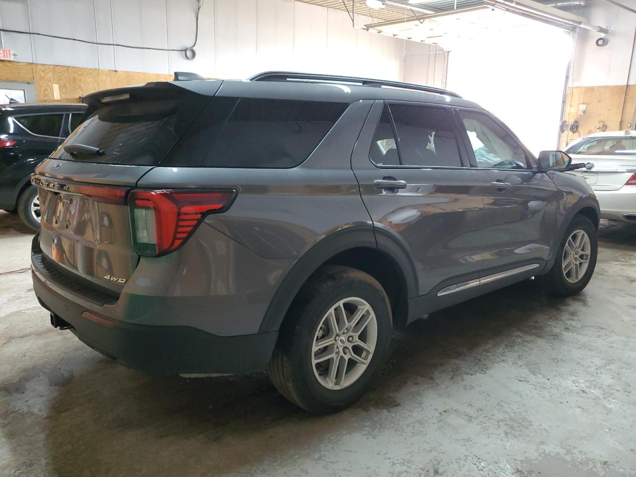 FORD EXPLORER ACTIVE