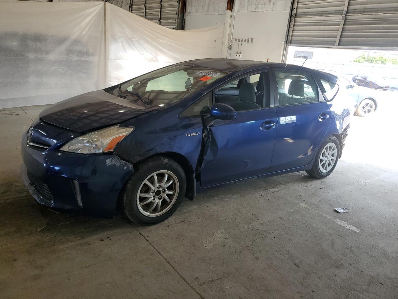 TOYOTA PRIUS V
