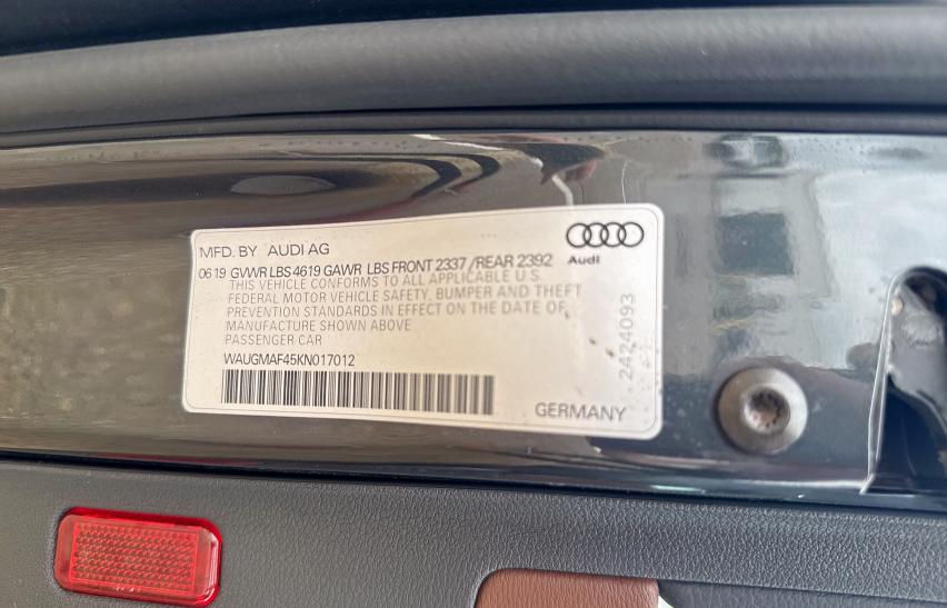 2019 AUDI A4 PREMIUM WAUGMAF45KN017012