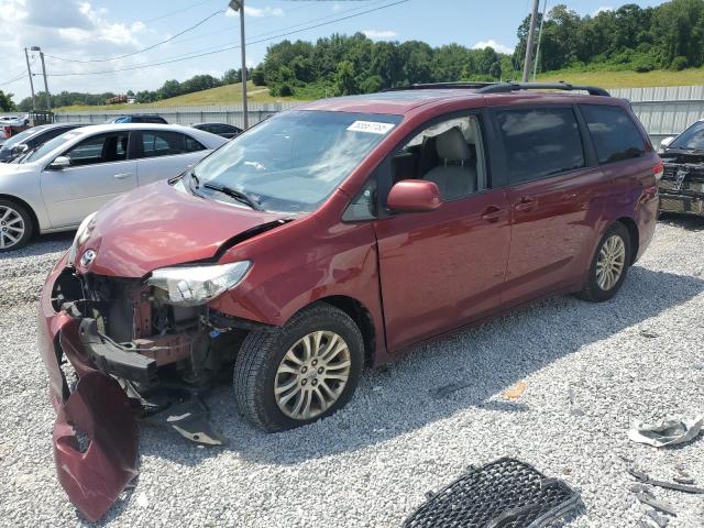 TOYOTA SIENNA XLE