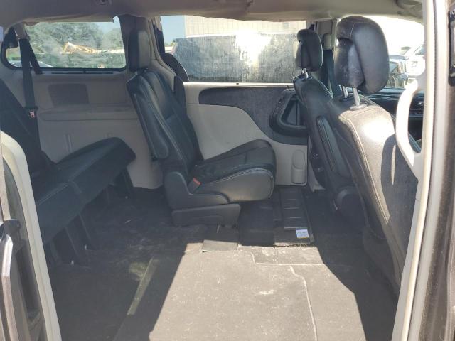 2015 CHRYSLER TOWN & COU 2C4RC1CG5FR657629