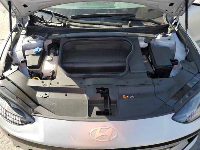 2023 HYUNDAI IONIQ 6 SE KMHM34AC9PA041574
