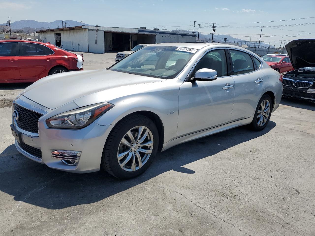 INFINITI Q70 3.7