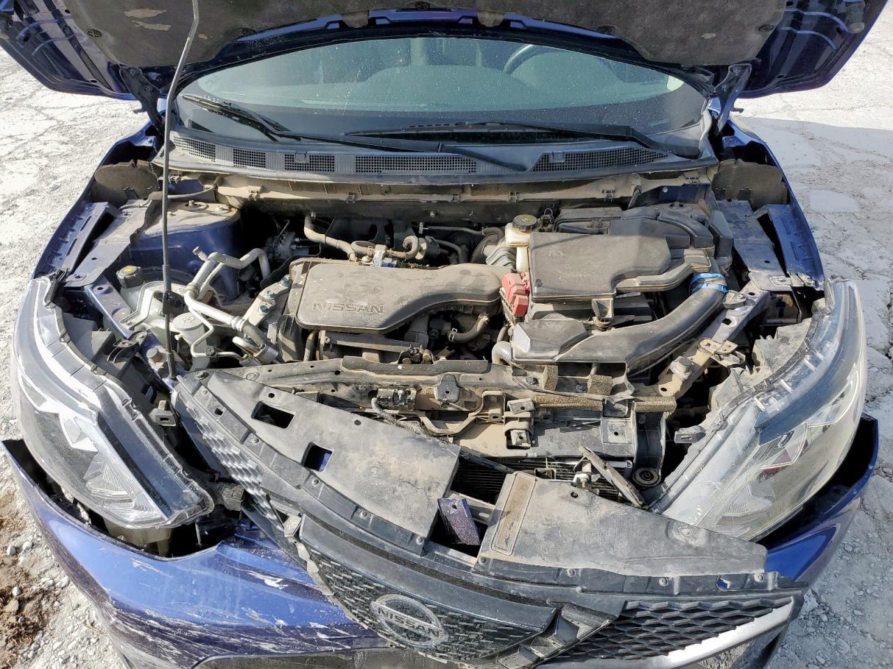 NISSAN ROGUE SPORT S