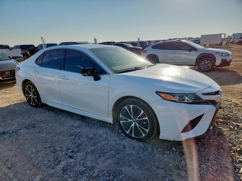 2018 TOYOTA CAMRY L 4T1B11HK3JU128756